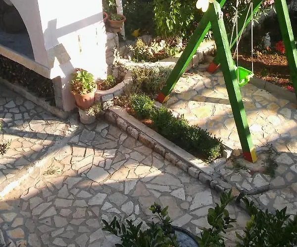 For Families With Children Mandre, Pag - 12125 Daire Kolan