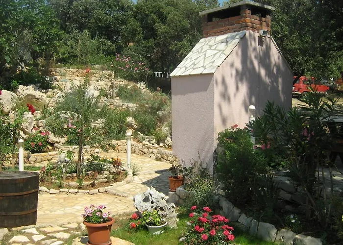 For Families With Children Mandre, Pag - 12125 Daire Kolan